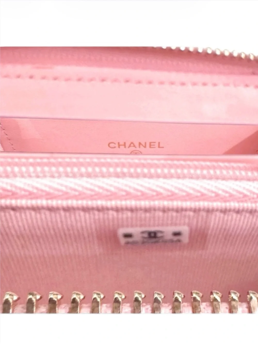🆕💗CHANEL Grained Calfskin (CAVIAR) Zipped Coin Purse Strass CC Logo GHW • PINK
